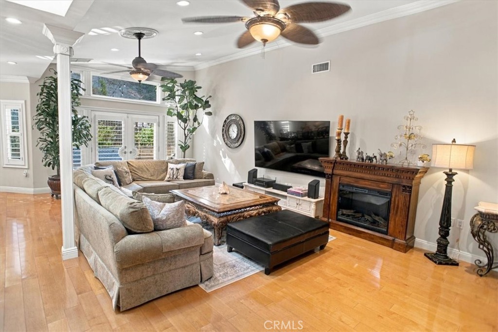 11915 Laughton Way Porter Ranch, CA 91326 - Photo 10 of 27 Gallery Image 10