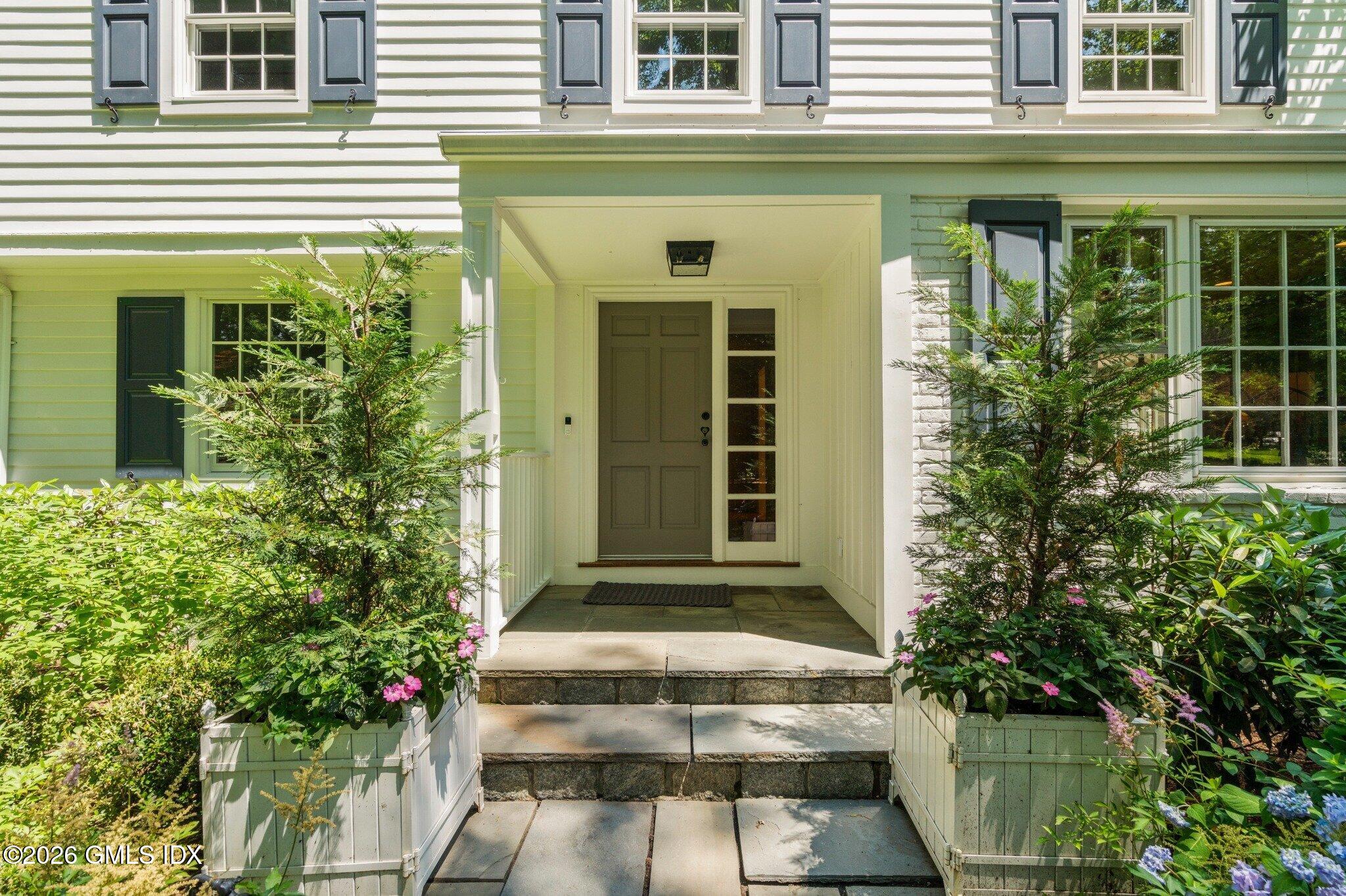 35 Welwyn Road Riverside, CT 06878 - Photo 2 of 31 Front Door