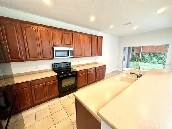 $2,800 | 1522 Malon Bay Drive, Orlando, FL 32828