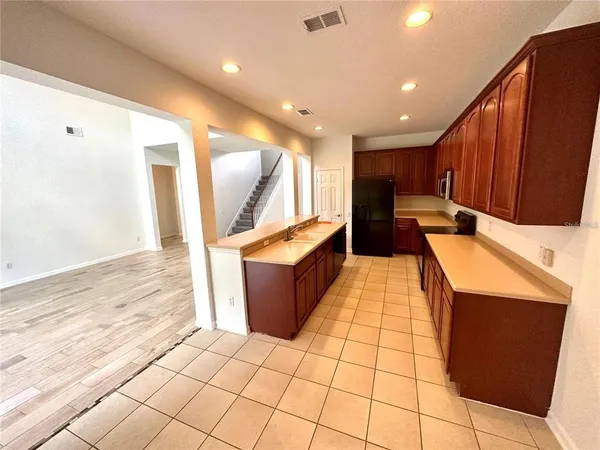 $2,800 | 1522 Malon Bay Drive, Orlando, FL 32828