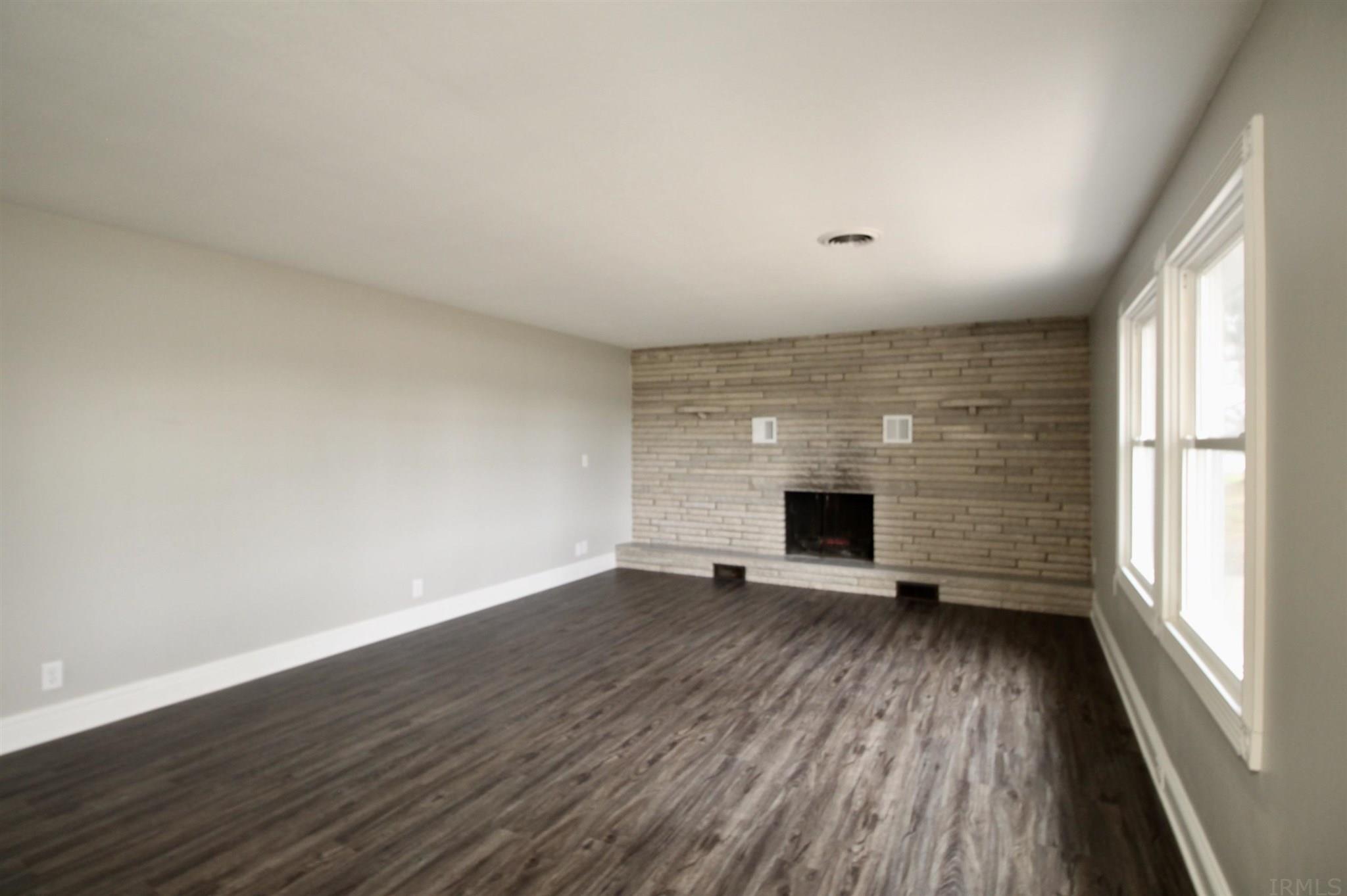 9808 Maysville Road Fort Wayne, IN 46835 - Photo 5 of 36
