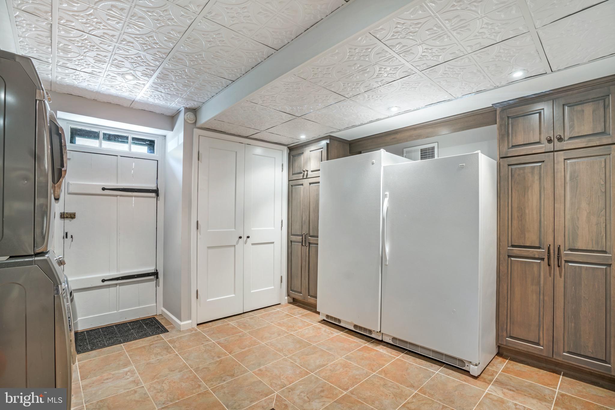 440 Caversham Road Bryn Mawr, PA 19010 - Photo 12 of 33 Mud Room / Laundry Room