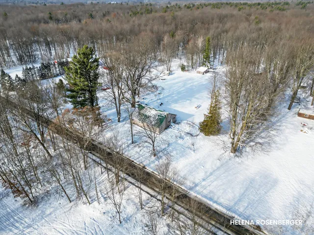 $225,000 | 8033 West 116th Street, Grant, MI 49327