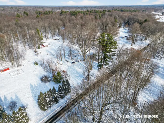 $225,000 | 8033 West 116th Street, Grant, MI 49327