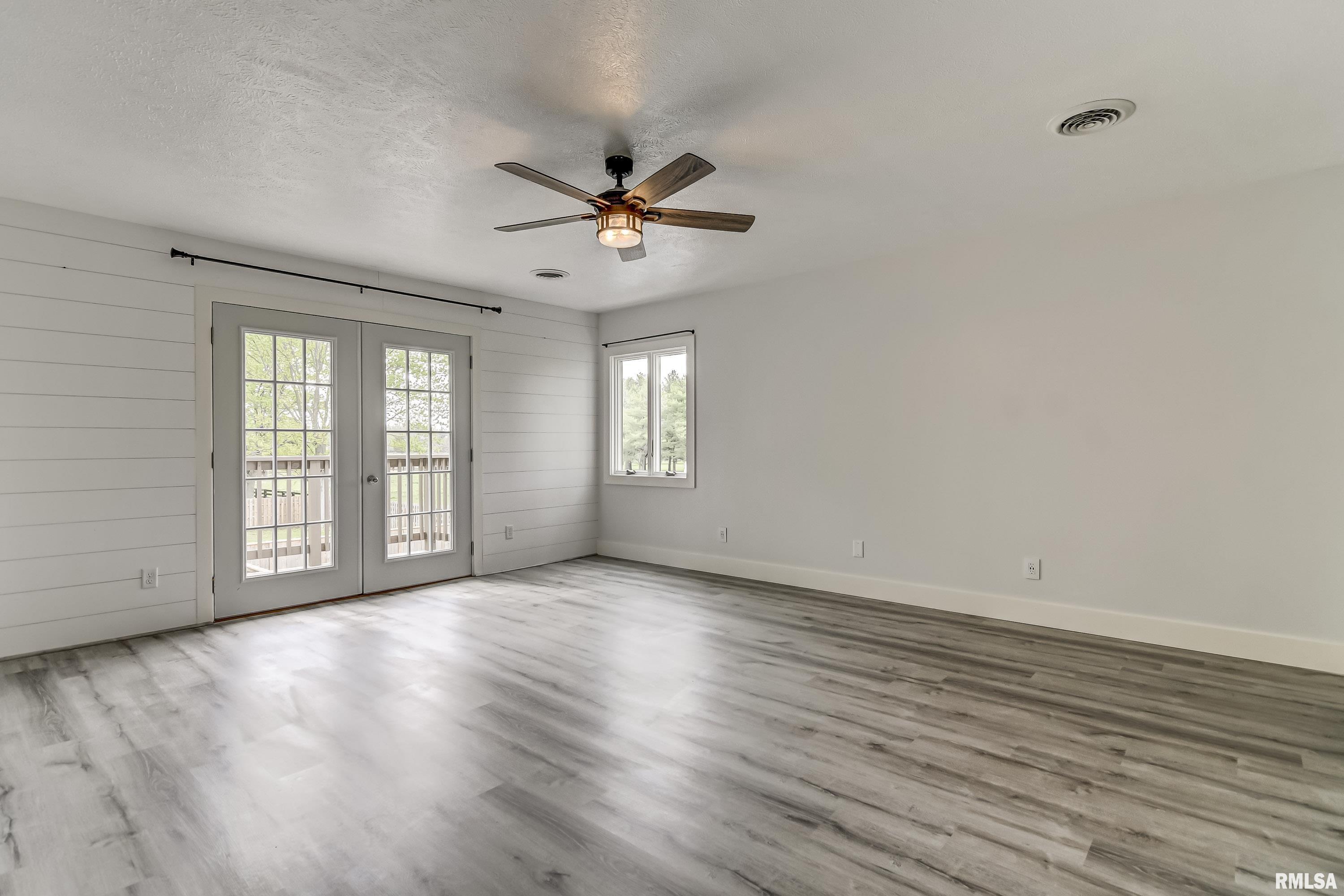 5505 Guest Road Sherman, IL 62684 - Photo 29 of 68 Gallery Image 29