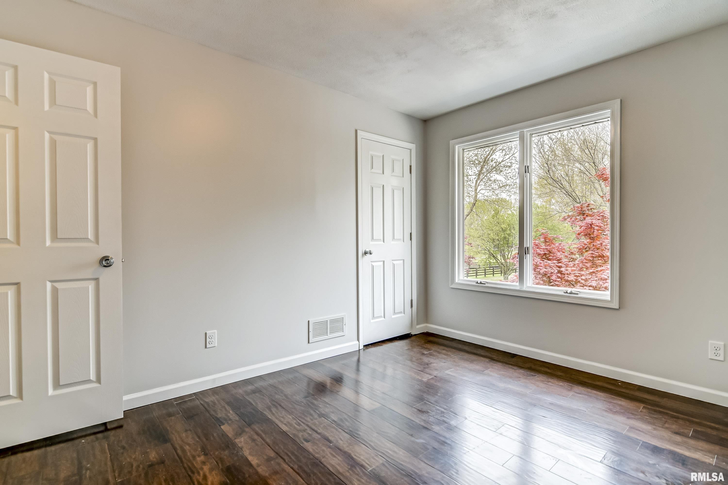 5505 Guest Road Sherman, IL 62684 - Photo 38 of 68 Gallery Image 38