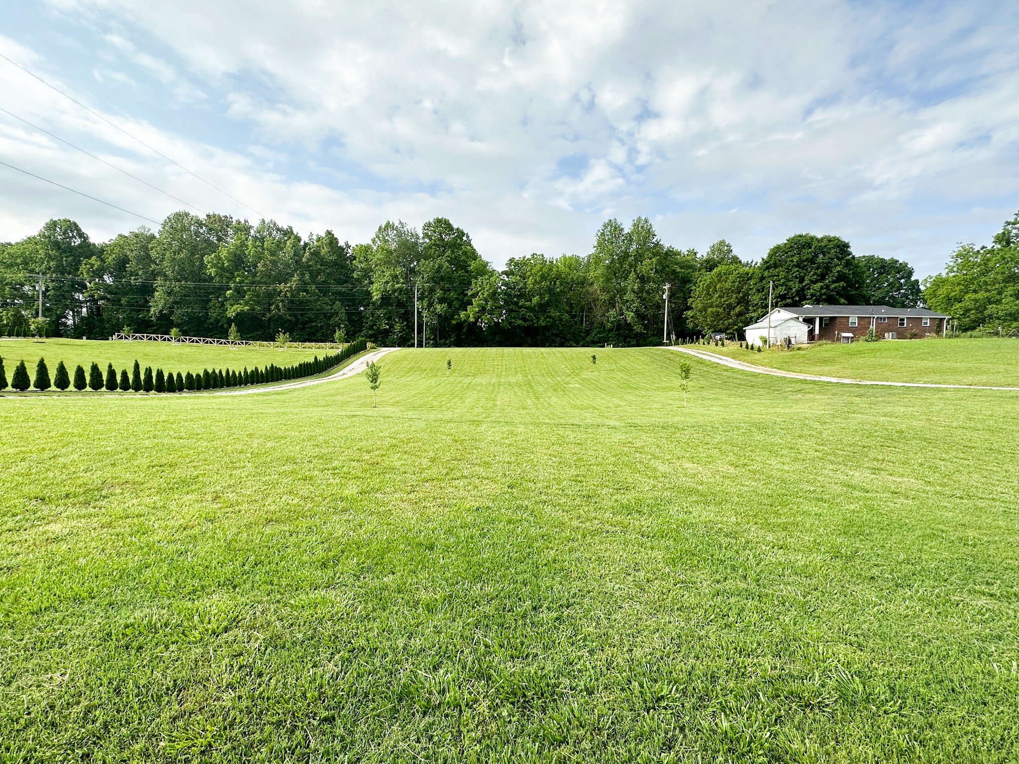 4927 Minnis Road Springfield, TN 37172 - Photo 3 of 27 a view of an ocean view