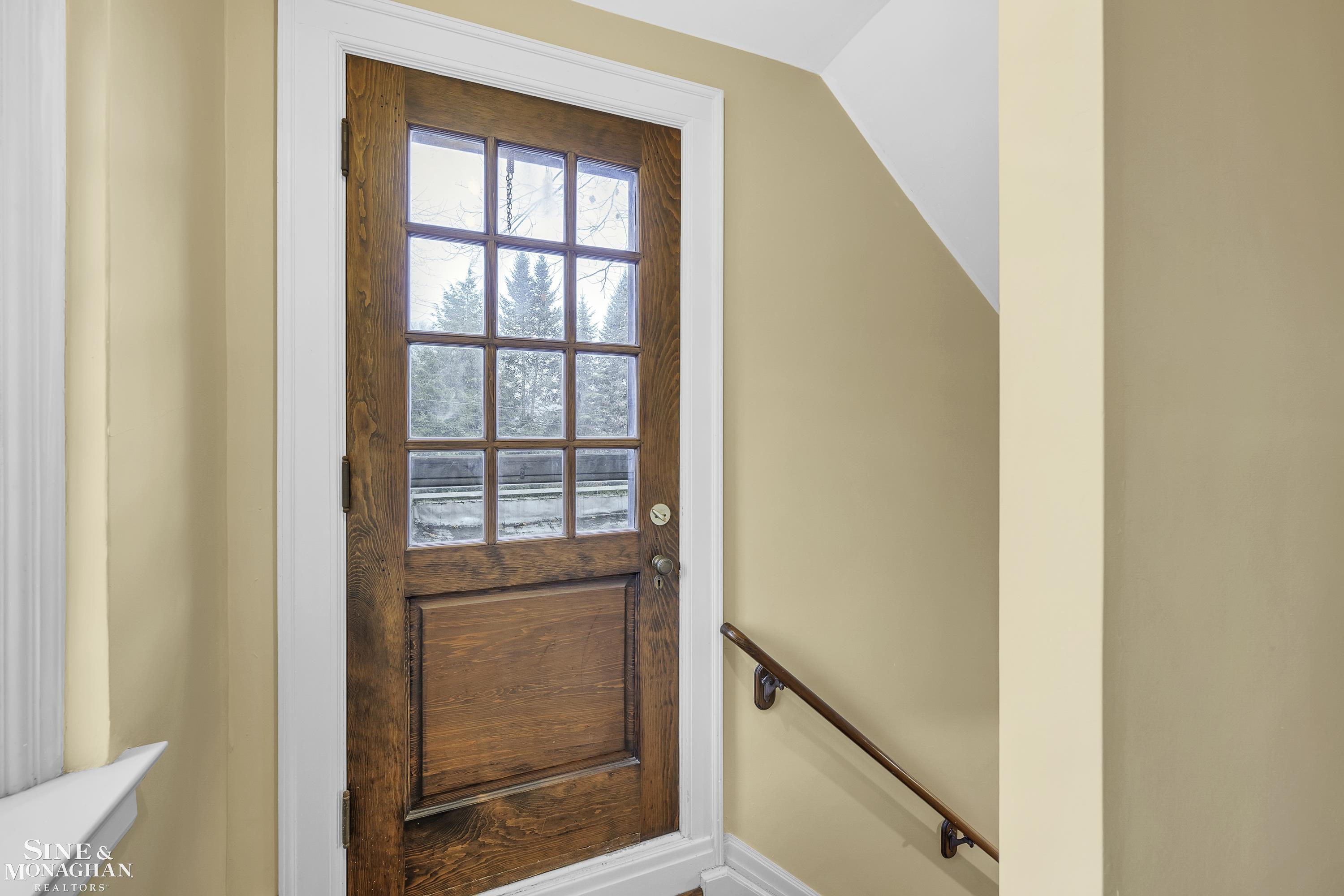 812 Whittier Road Grosse Pointe, MI 48230 - Photo 50 of 70 50163662-a894a407-257b-489f-bf7a-4706fa2d1e31.JPG