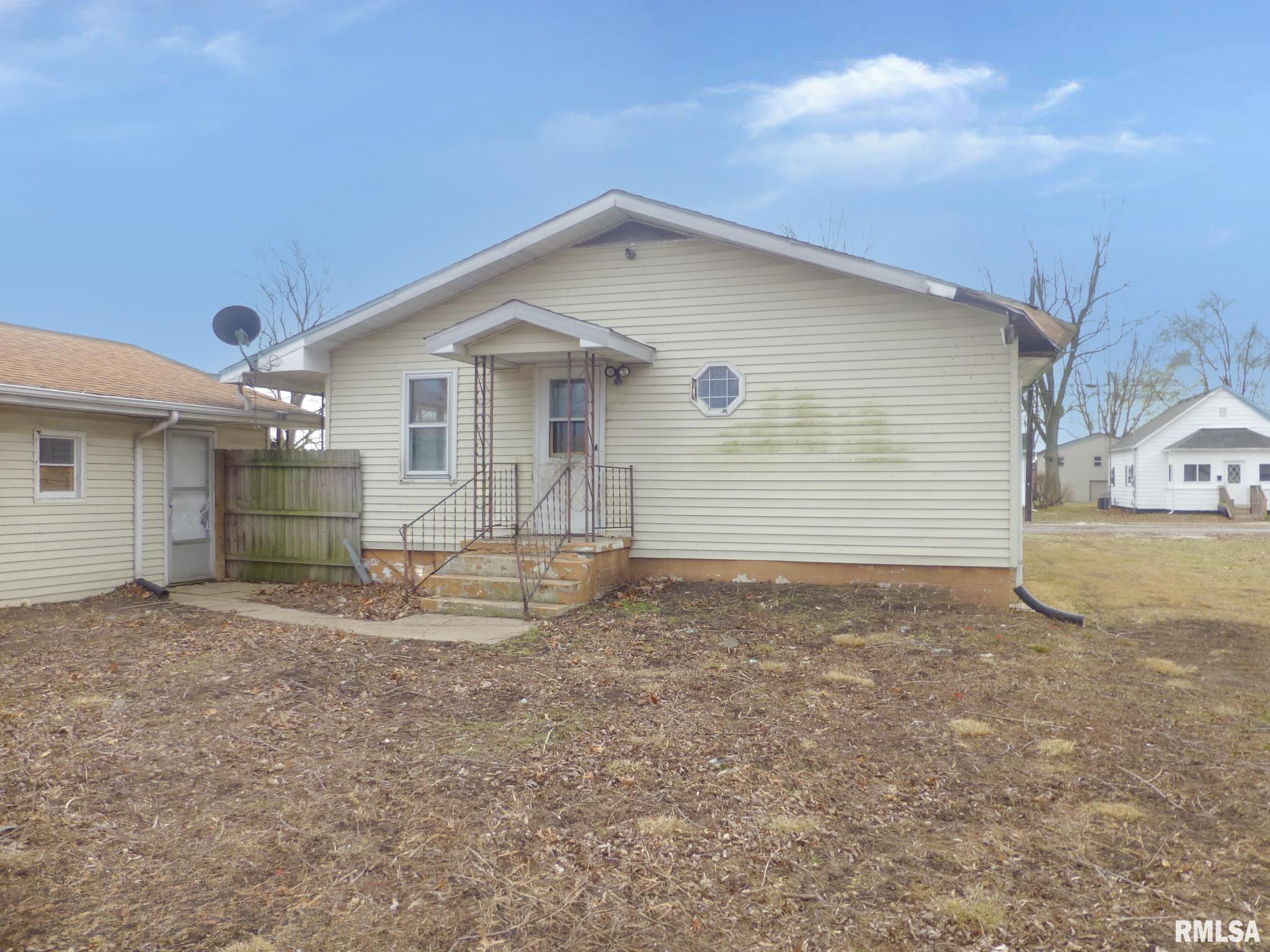 231 East Stoddard Avenue Virden, IL 62690 - Photo 22 of 26