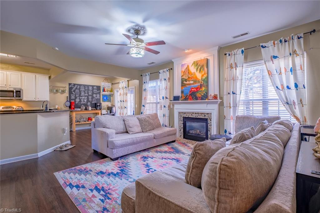 1416 Pondhaven Drive High Point, NC 27265 - Photo 18 of 34