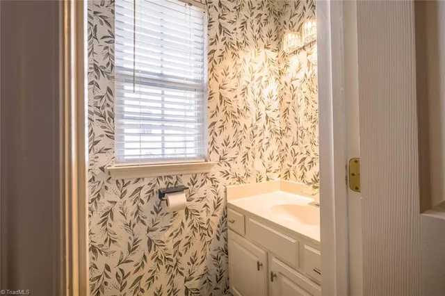 $368,000 | 1416 Pondhaven Drive, High Point, NC 27265