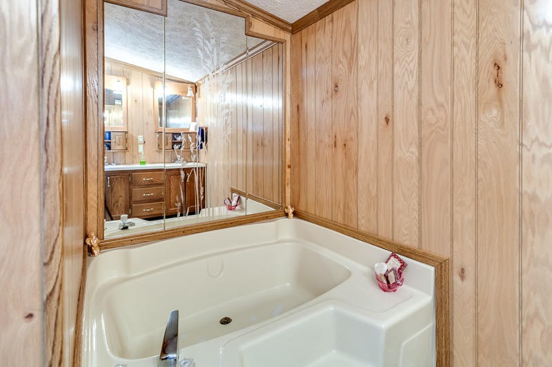 140 Nolan Lane Heiskell, TN 37754 - Photo 12 of 39