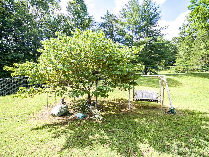 140 Nolan Lane Heiskell, TN 37754 - Photo 34 of 39