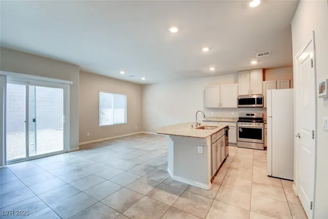 $2,695 | 479 Via Renata, Henderson, NV 89044