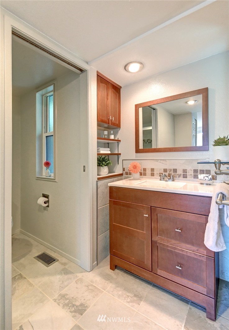 2420 Talbot Crest Drive South Renton, WA 98055 - Photo 14 of 32 Gallery Image 14