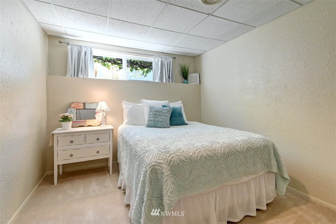 2420 Talbot Crest Drive South Renton, WA 98055 - Photo 23 of 32 Gallery Image 23