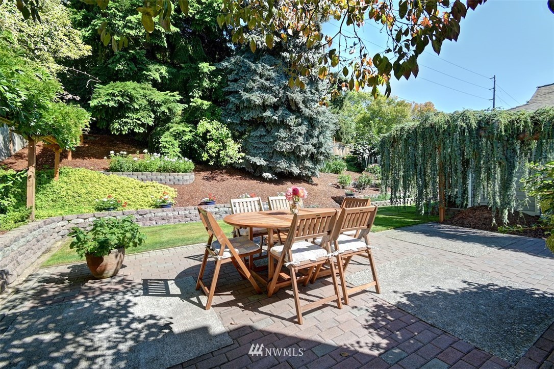 2420 Talbot Crest Drive South Renton, WA 98055 - Photo 31 of 32 Gallery Image 31