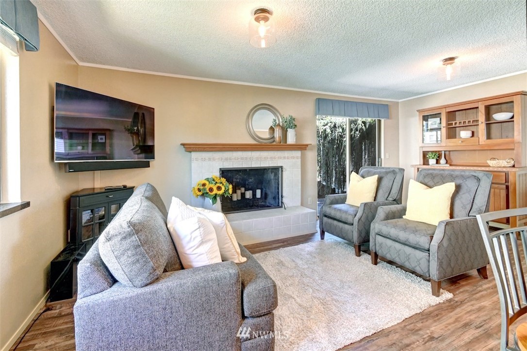 2420 Talbot Crest Drive South Renton, WA 98055 - Photo 7 of 32 Gallery Image 7