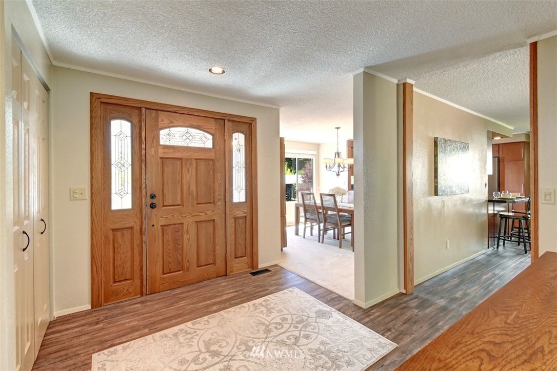 2420 Talbot Crest Drive South Renton, WA 98055 - Photo 10 of 32 Gallery Image 10