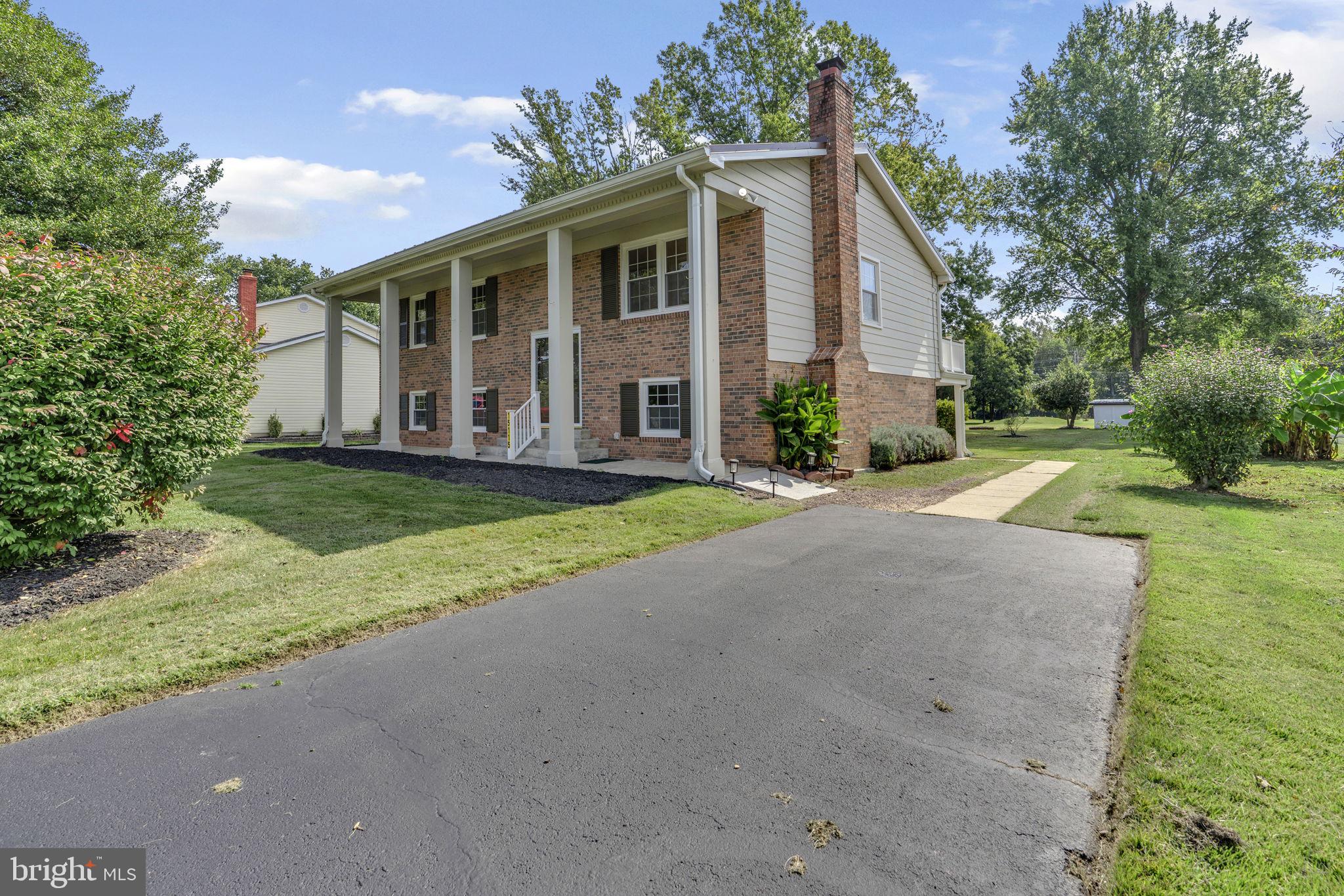 15115 Oaks Road Charlotte Hall, MD 20622 - Photo 4 of 43