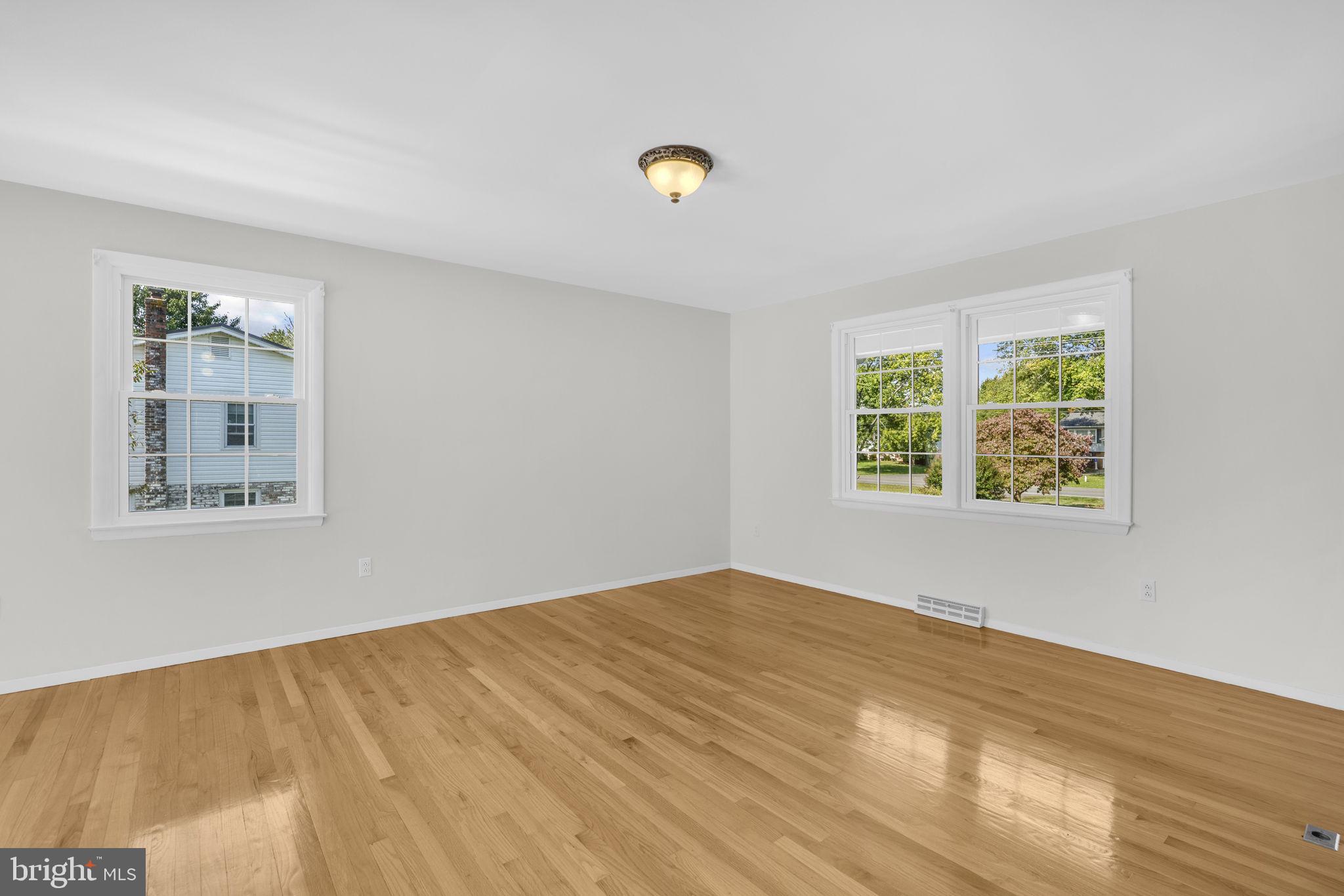 15115 Oaks Road Charlotte Hall, MD 20622 - Photo 5 of 43