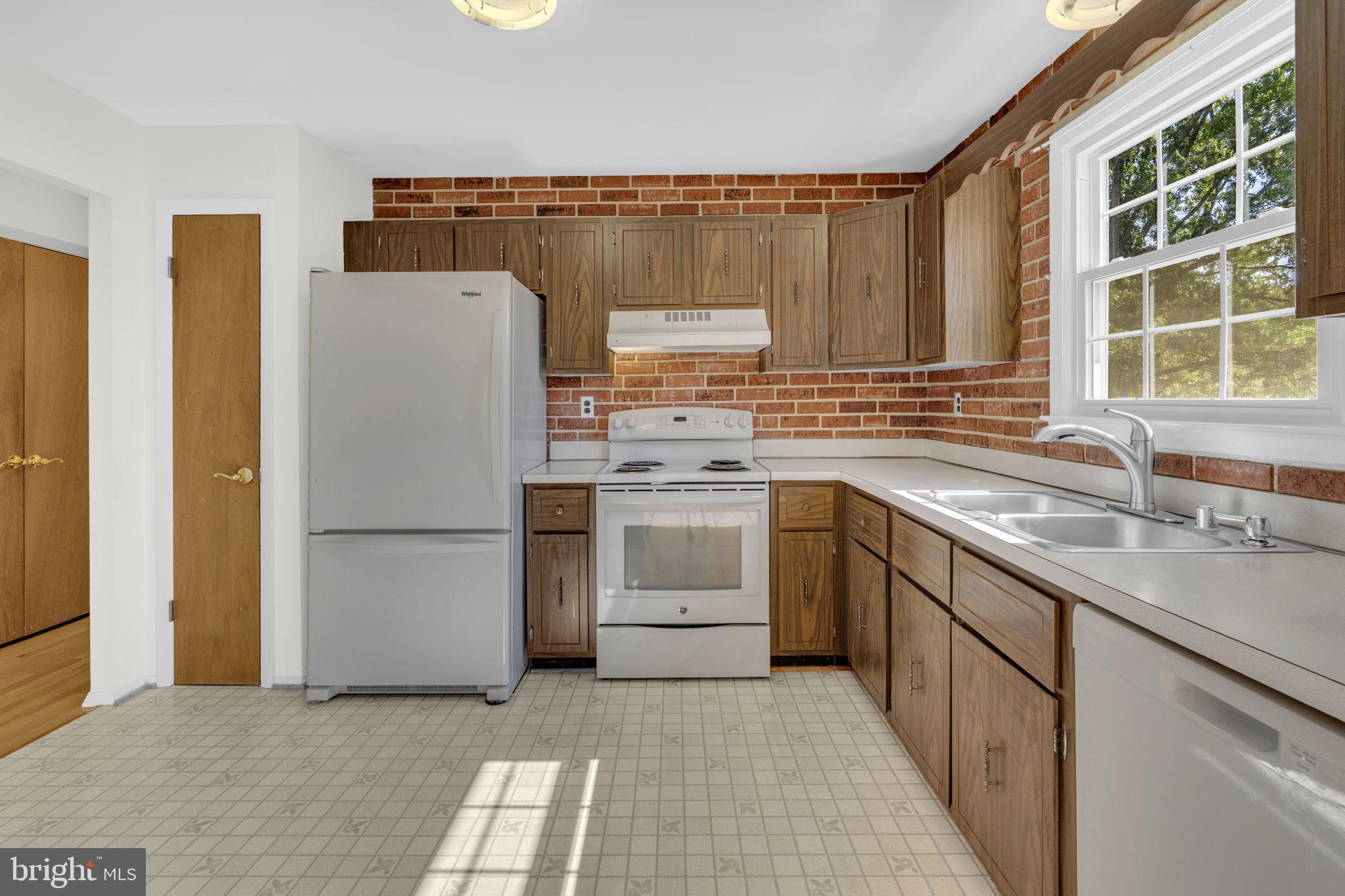 15115 Oaks Road Charlotte Hall, MD 20622 - Photo 10 of 43