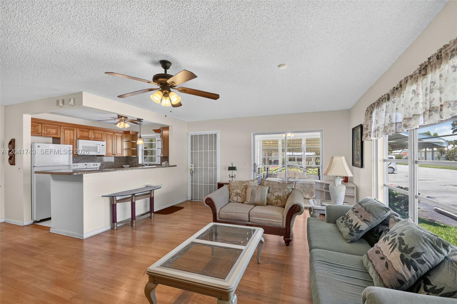 3241 Ridge Hill Road Boynton Beach, FL 33435 - Photo 8 of 46