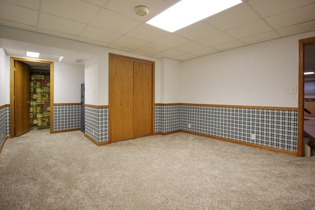 7417 East Maize Road Ridott, IL 61067 - Photo 33 of 46 a view of an empty room with closet