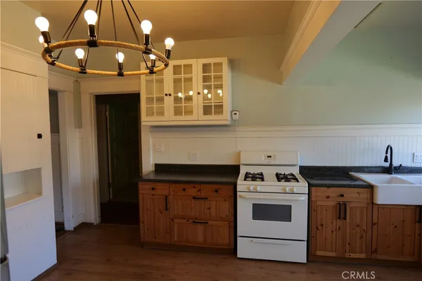 $3,495 | 115 East Jefferson Avenue, Pomona, CA 91767