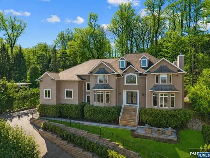 $2,995,000 | 228 Highland Avenue, Montclair, NJ 07043