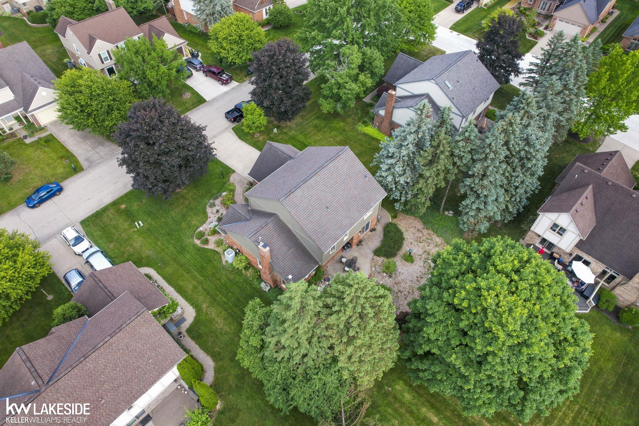 650 Lexington Drive Rochester, MI 48307 - Photo 45 of 50 50178973-664afa5b-b463-44a2-a88d-c74751d706f3.JPG