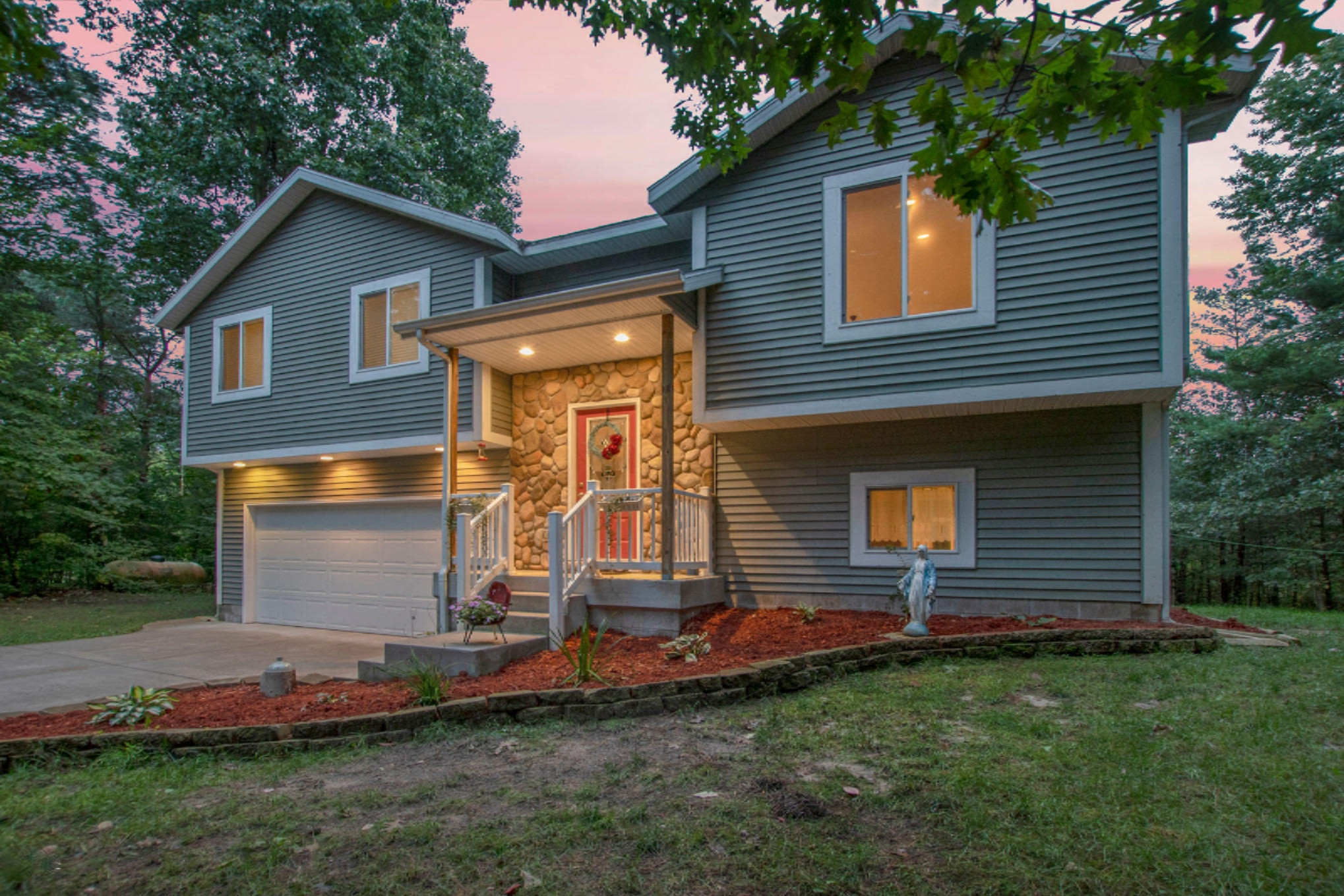 1462 South Sullivan Road Ravenna, MI 49451 - Photo 3 of 28 IMG_9250-