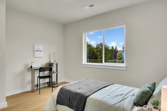 $1,350,000 | 1001 8th Avenue Northwest, Puyallup, WA 98371