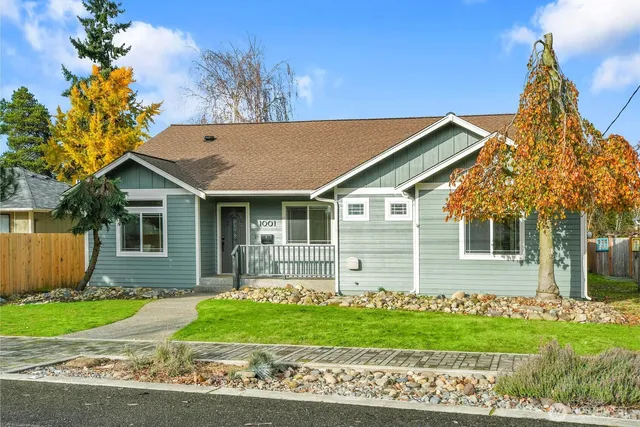 $1,350,000 | 1001 8th Avenue Northwest, Puyallup, WA 98371