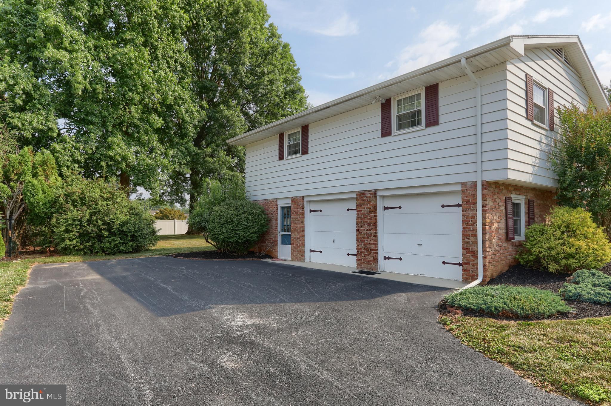 307 Ridge Road Annville, PA 17003 - Photo 33 of 39 2-car side entered garage