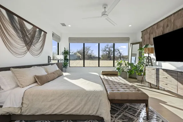 $9,995 | 1304 Comal Street, Austin, TX 78702