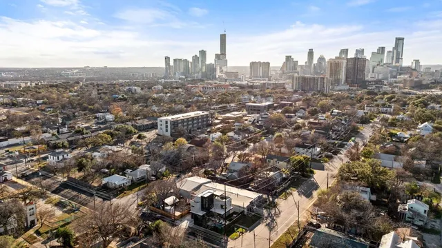 $9,995 | 1304 Comal Street, Austin, TX 78702