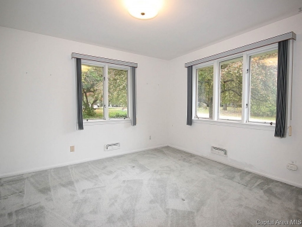 2 Top Hill Lane Springfield, IL 62704 - Photo 14 of 25 Gallery Image 14
