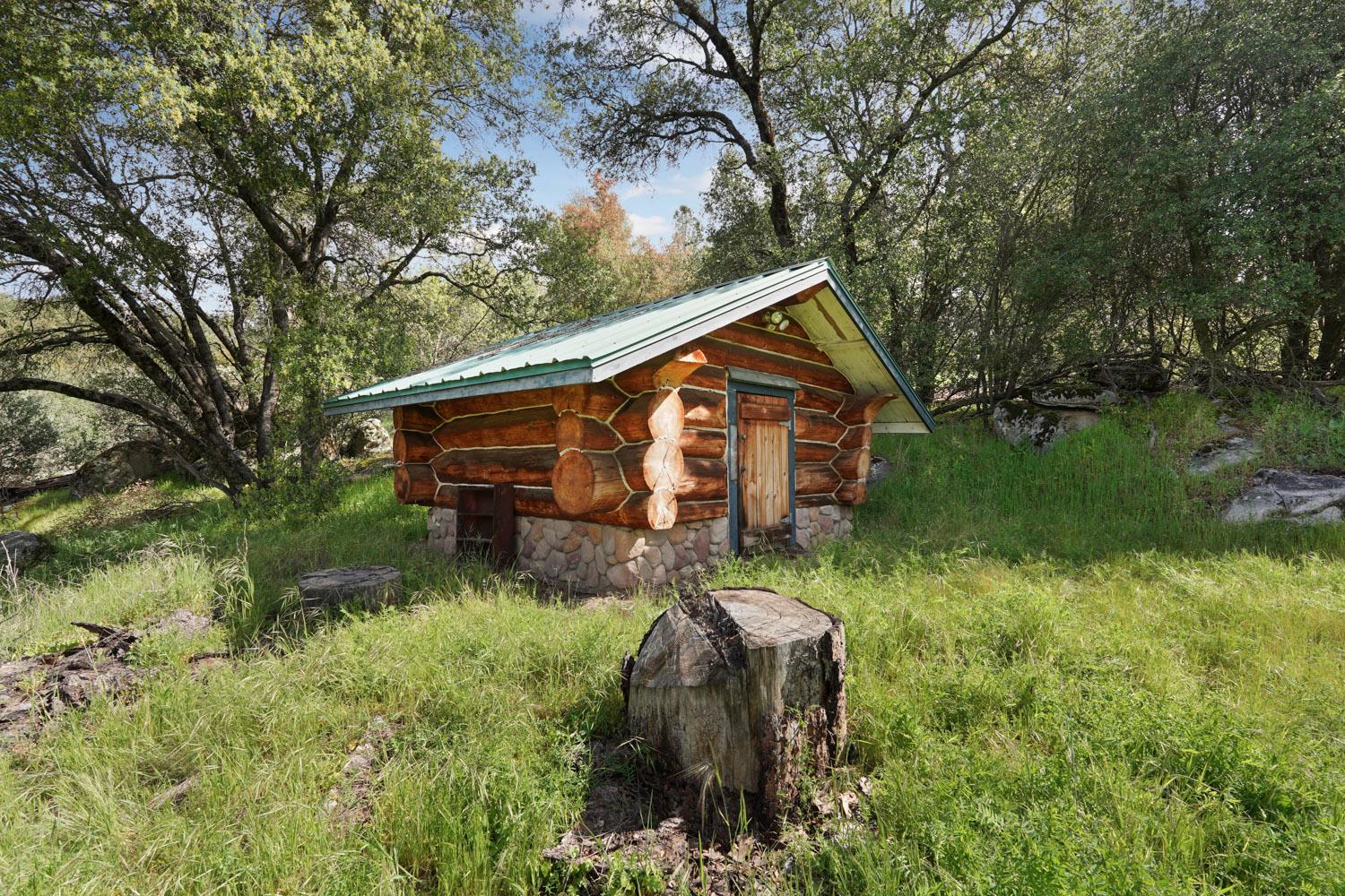 4459 Usona Road Mariposa, CA 95338 - Photo 10 of 27