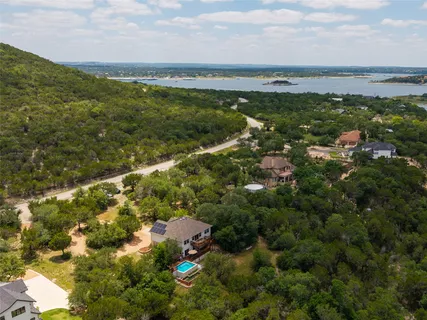 $900,000 | 8122 Lime Creek Road, Volente, TX 78641