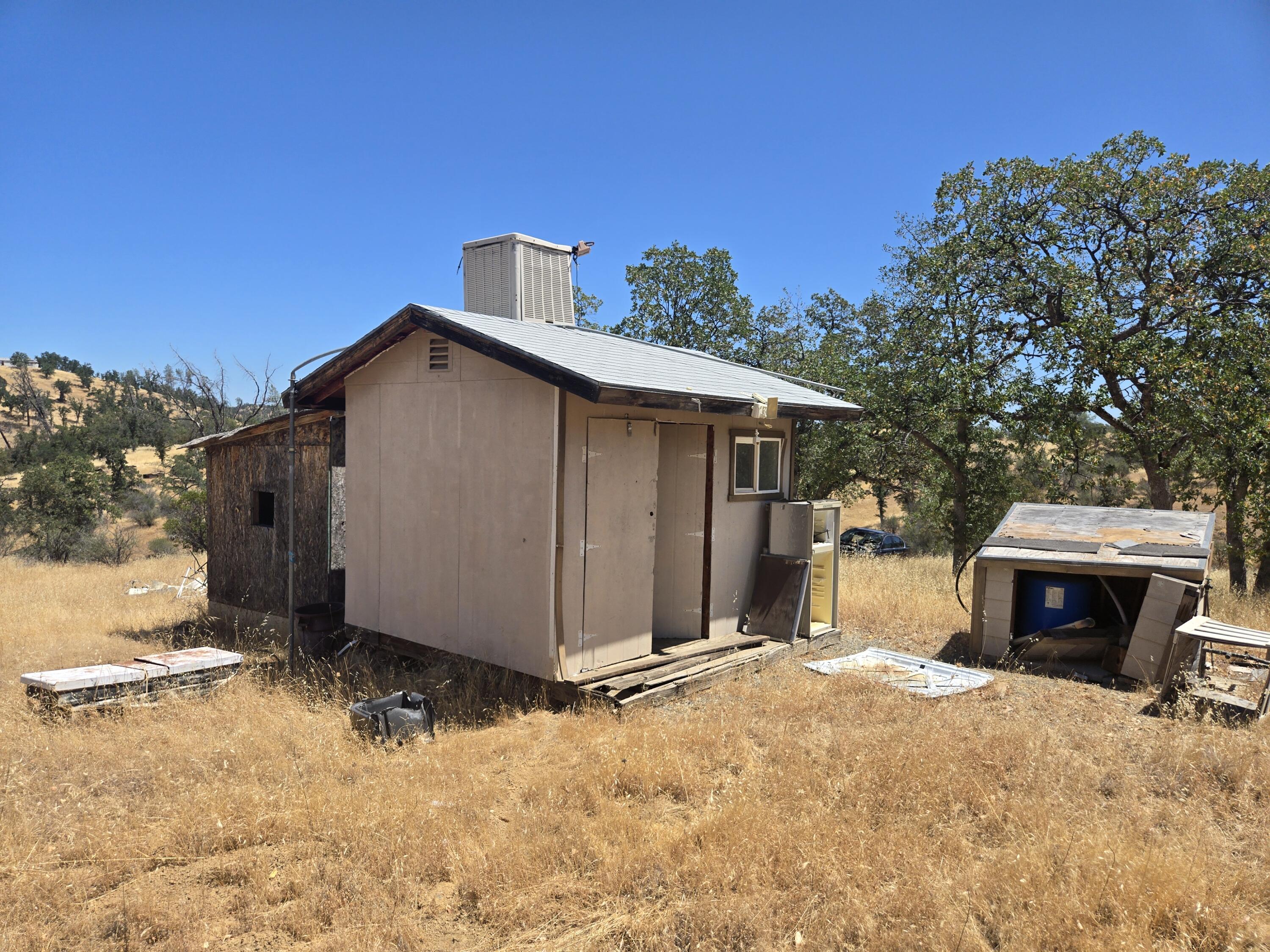 128 Tar Bully Road Igo, CA 96047 - Photo 24 of 25 20250722_124555