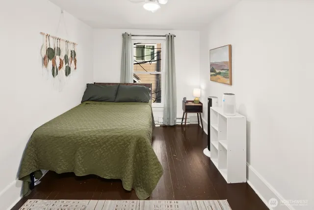 $1,299,900 | 2011 East James Street, Seattle, WA 98122