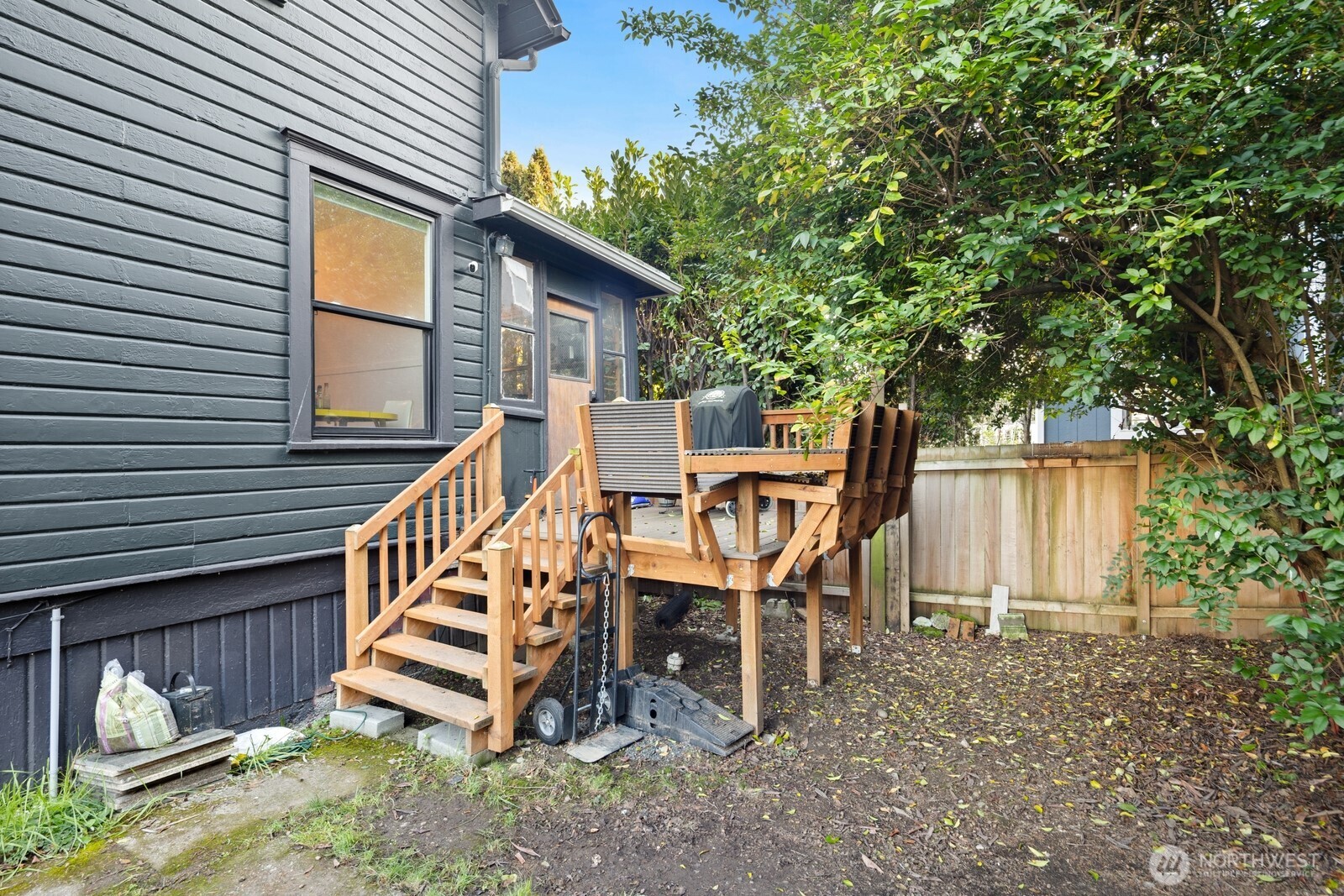 2011 East James Street Seattle, WA 98122 - Photo 31 of 40