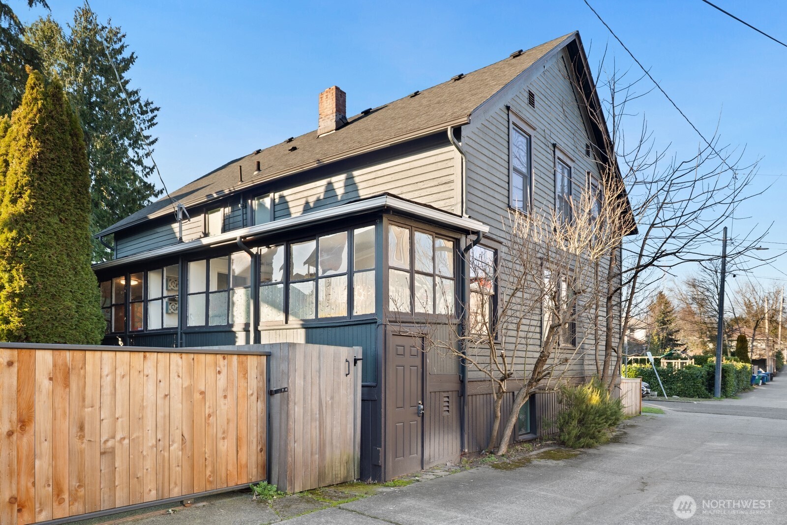 2011 East James Street Seattle, WA 98122 - Photo 33 of 40