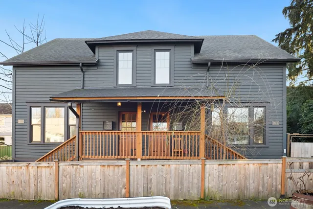 $1,299,900 | 2011 East James Street, Seattle, WA 98122