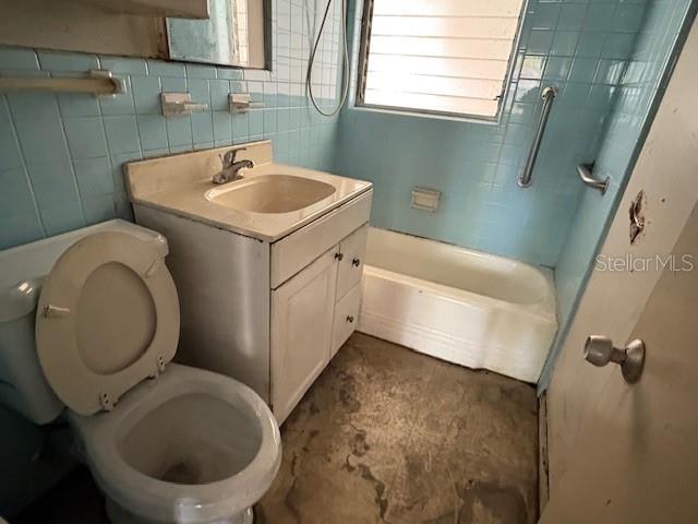 1758 35th Street Sarasota, FL 34234 - Photo 4 of 14