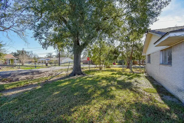 $188,000 | 4915 Cruse Road, Houston, TX 77016