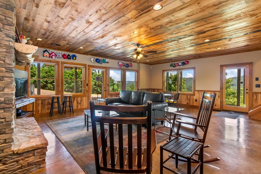589 Deer Crest Road Blue Ridge, GA 30513 - Photo 21 of 40 Gallery Image 21