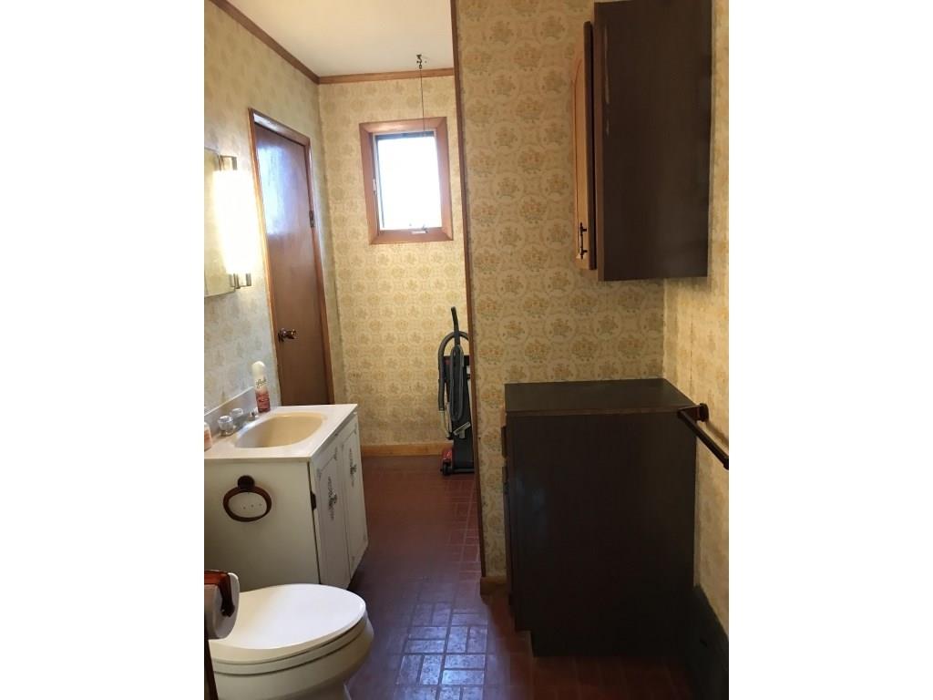 3504 Sample Road Hermitage, PA 16148 - Photo 6 of 20 Gallery Image 6
