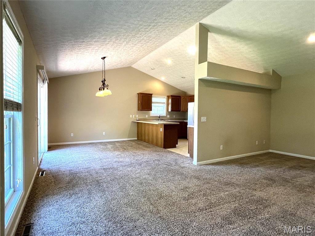 905 Hampton Court Rolla, MO 65401 - Photo 14 of 29